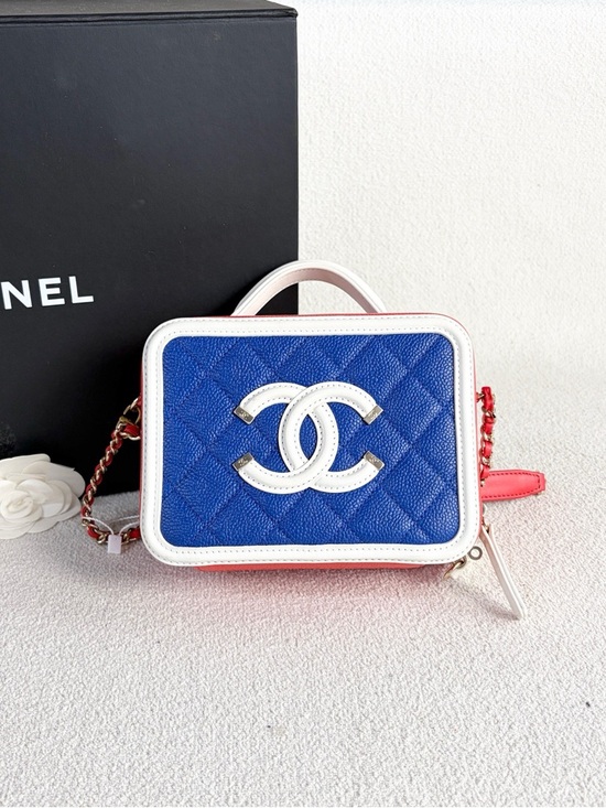 Chanel | Vanity Case Colorblock Blue Red White | Excellent Condition - Picture 2 of 7